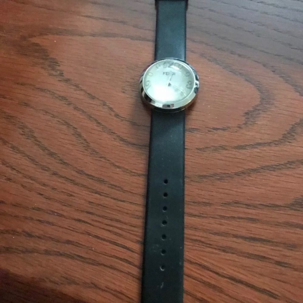 FENDI ANTIQUE MENS WATCH